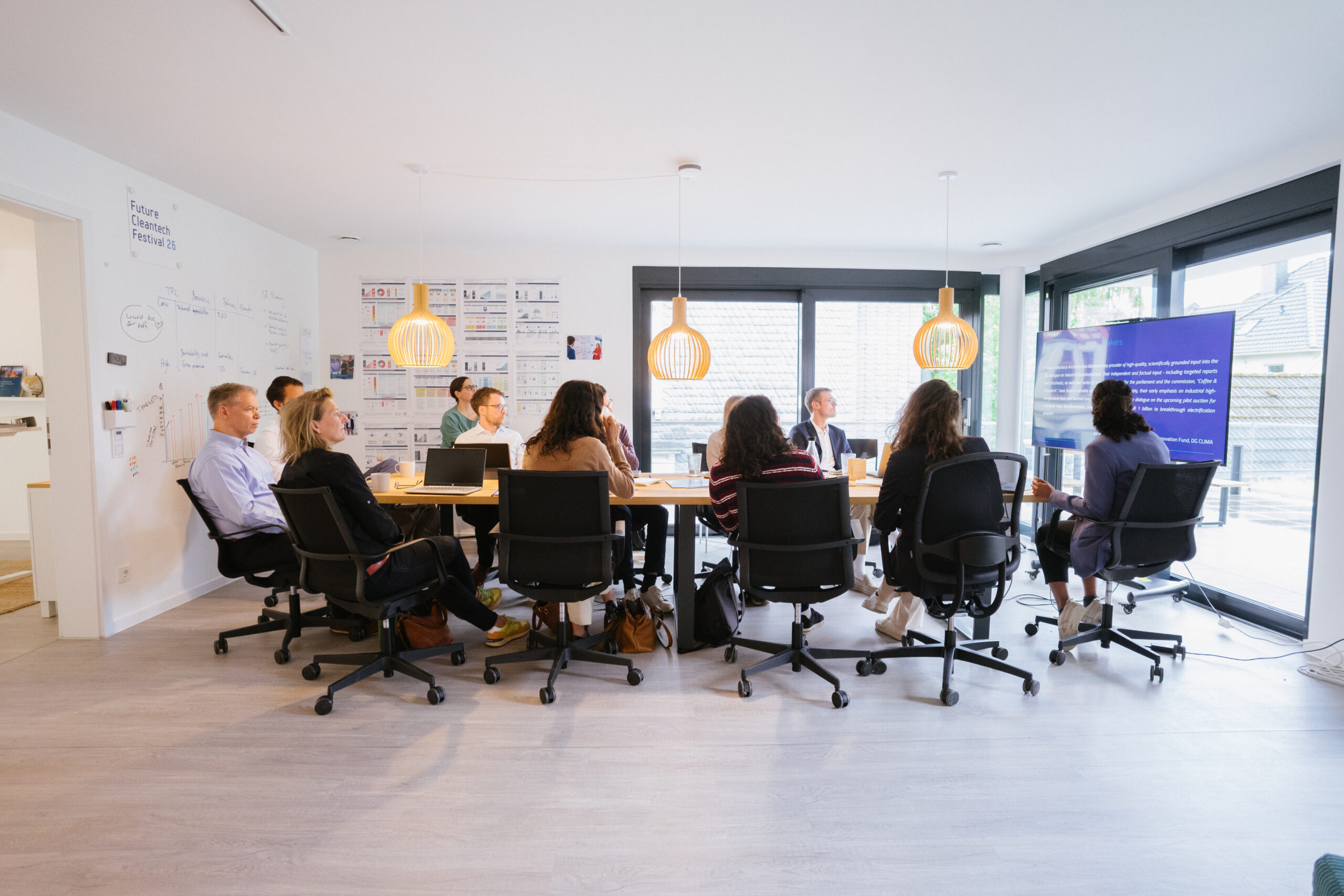 Join Our Team! We are looking for a Junior Graphic and Data Designer (m|f|d)